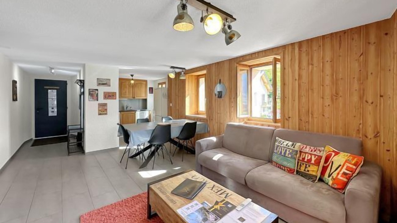 Photo of Livingroom in Salins