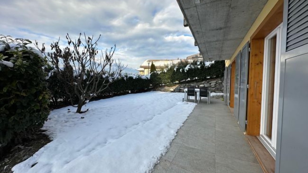 Photo of Outdoor in Salins