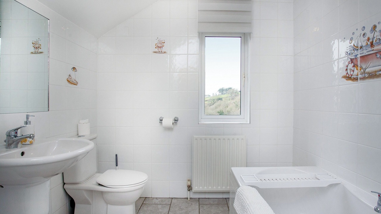 Photo of Bathroom in Newton Saint Cyres