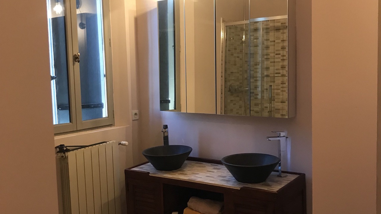 Photo of Bathroom in Manduel