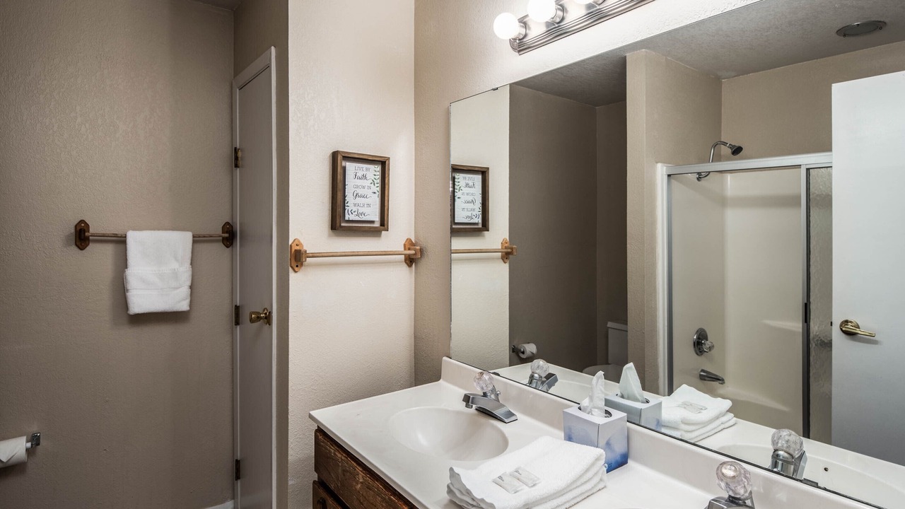 Photo of Bathroom in Ruidoso
