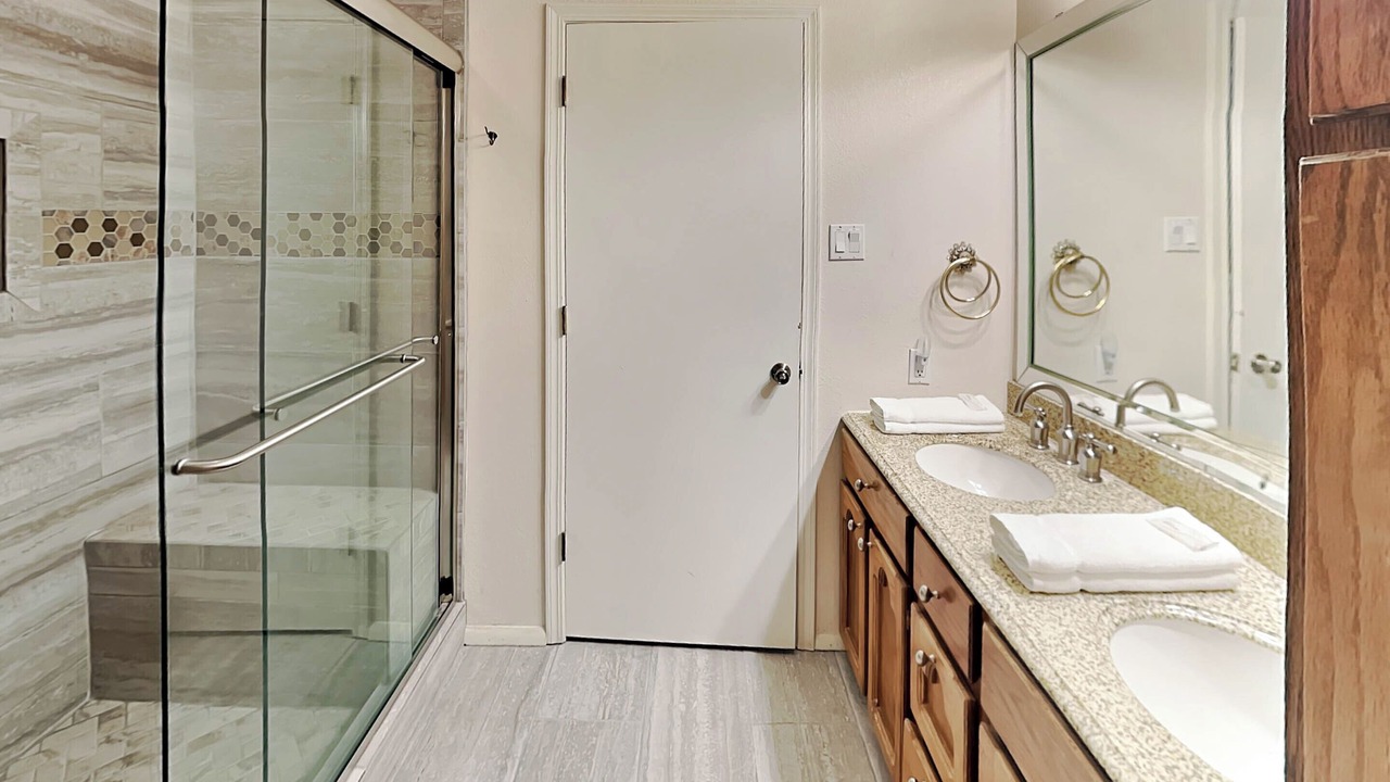 Photo of Bathroom in Ruidoso