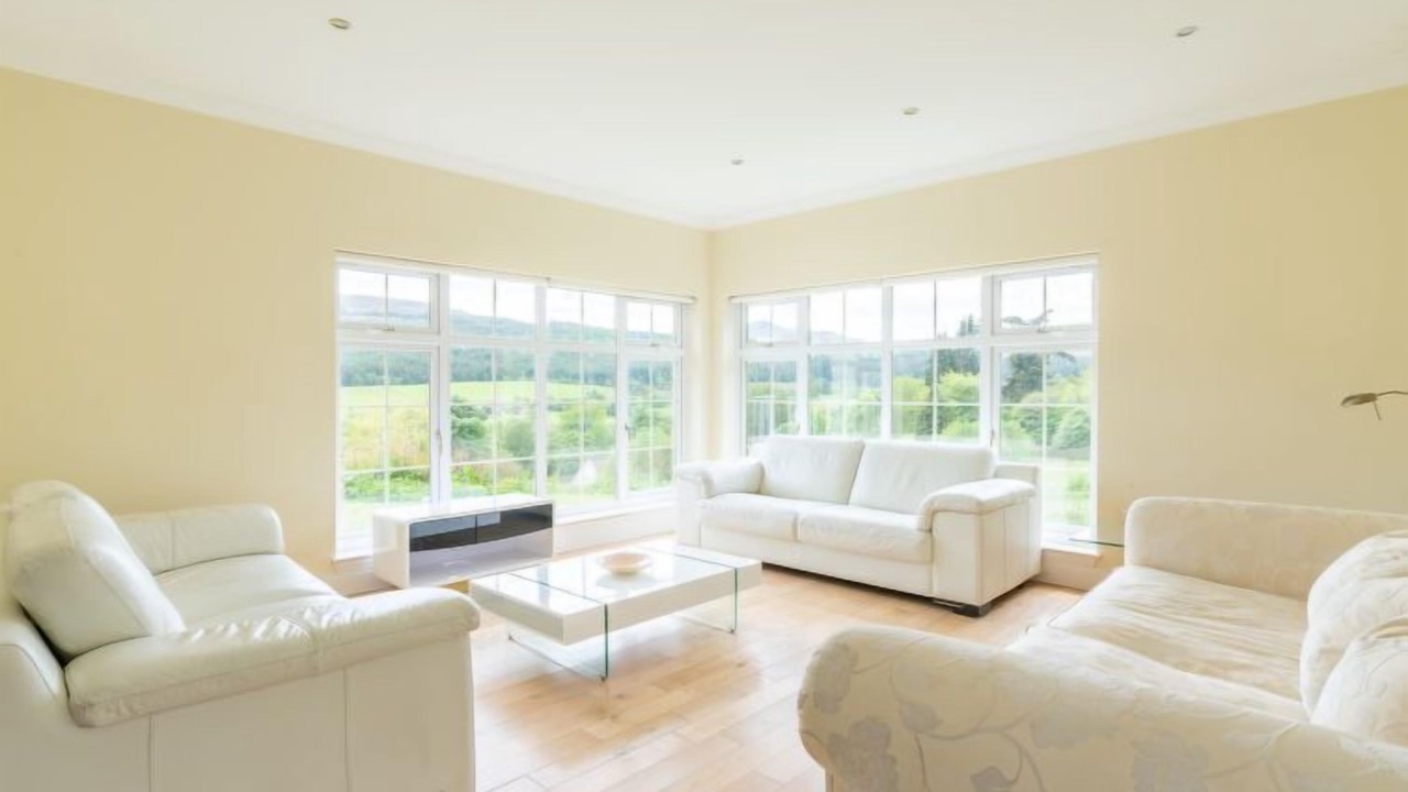 Photo of Livingroom in Glen Urquhart