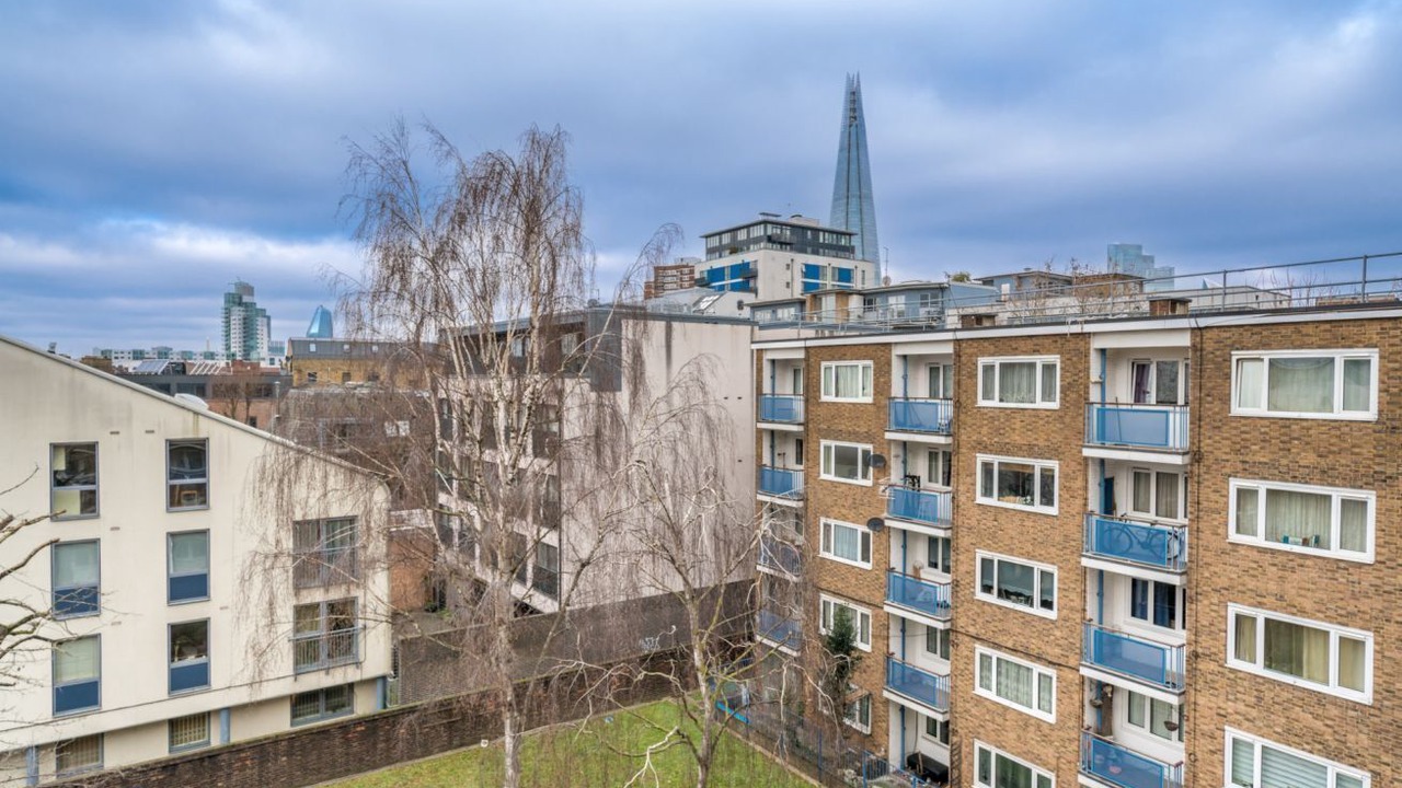 Photo of Others in Chaucer