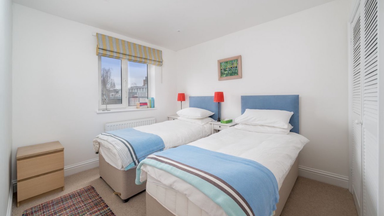 Photo of Others in Chaucer