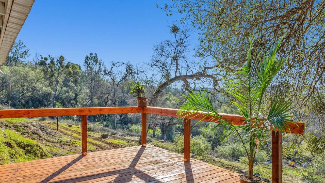 Photo of Patio Balcony in Pilot Hill