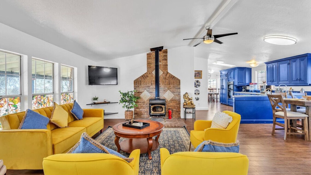Photo of Livingroom in Pilot Hill