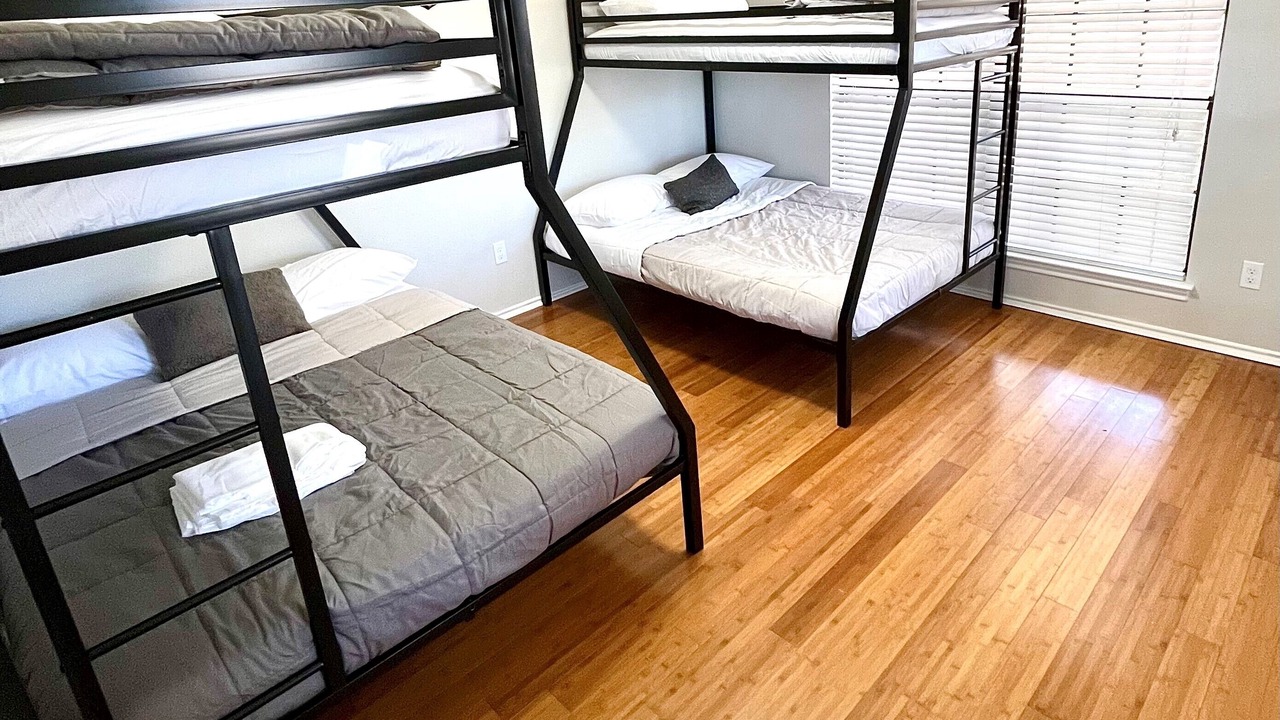 Photo of Bedroom in Long Branch Valley