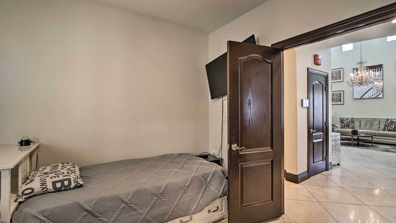 Photo of Bedroom in Sunrise Manor