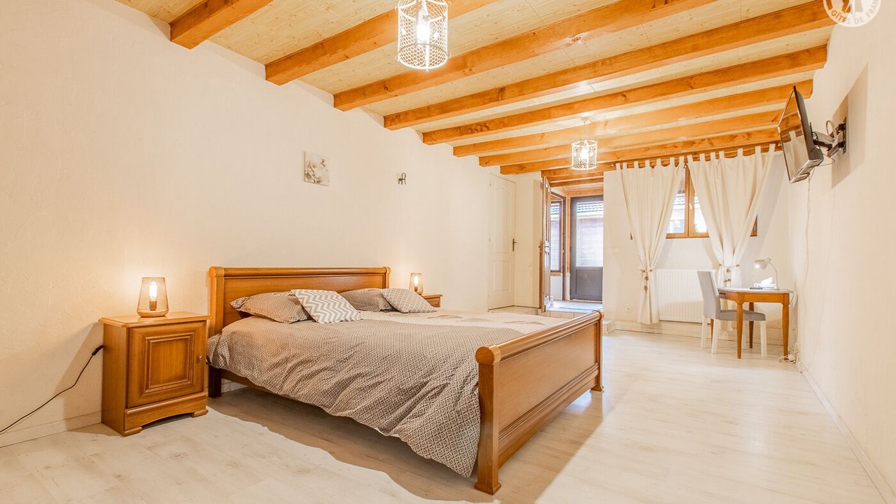 Photo of Bedroom in Montcony