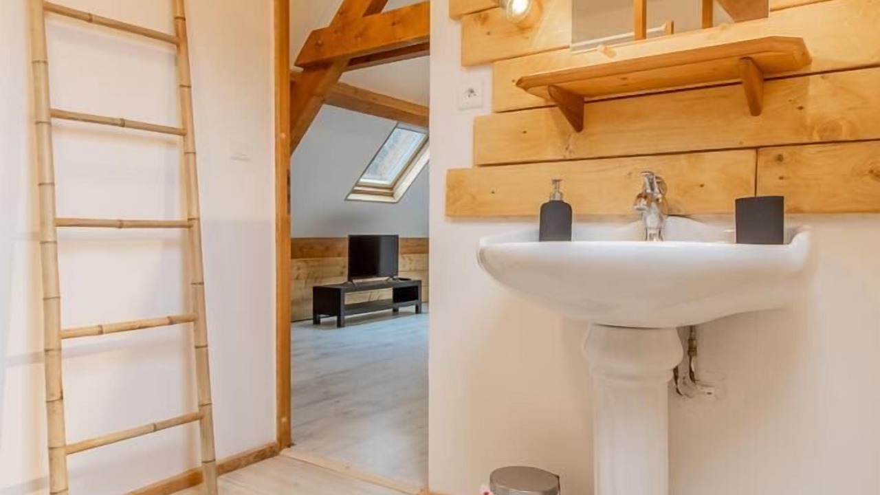 Photo of Others in Montcony