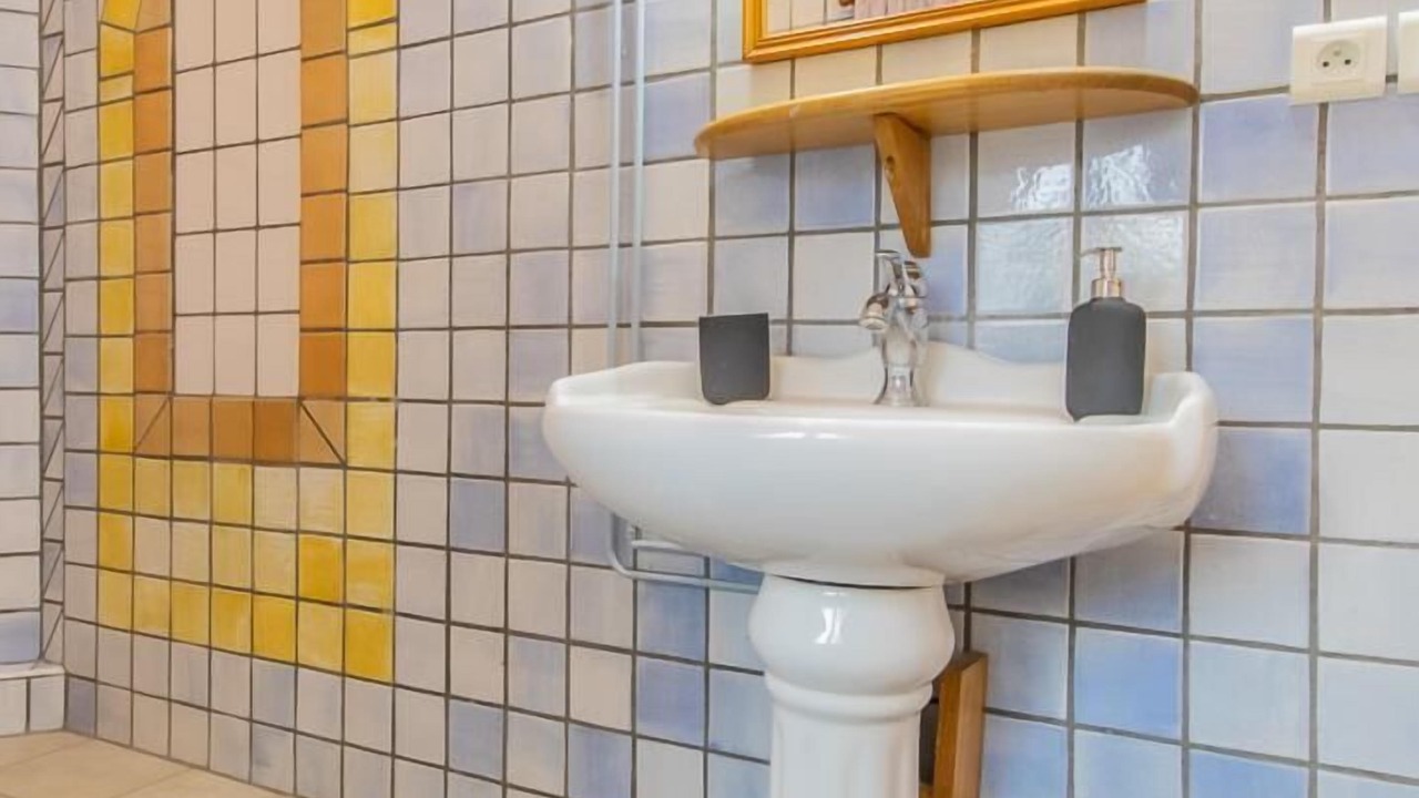 Photo of Bathroom in Montcony