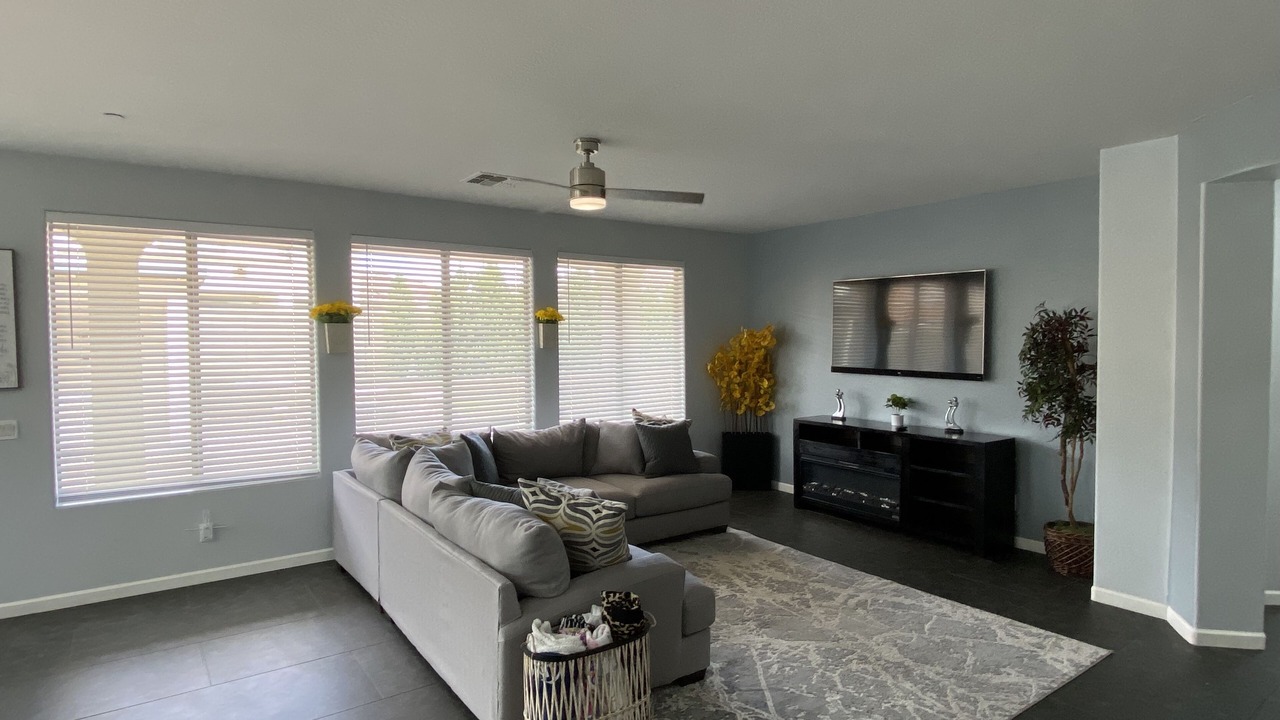 Photo of Livingroom in Palm Valley