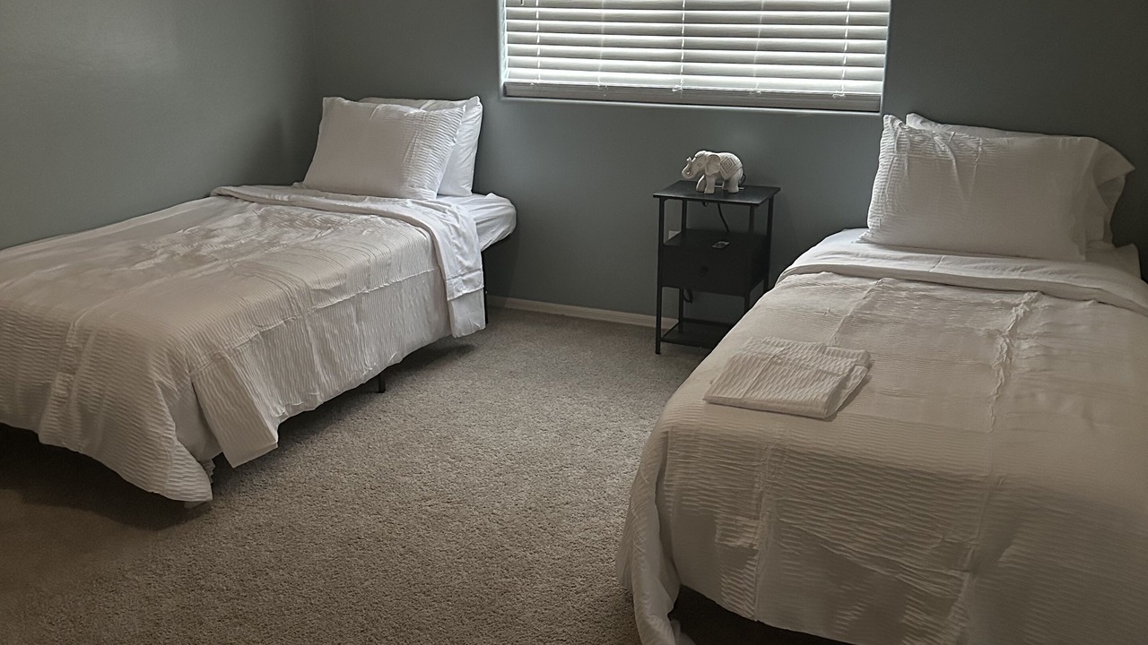 Photo of Bedroom in Palm Valley