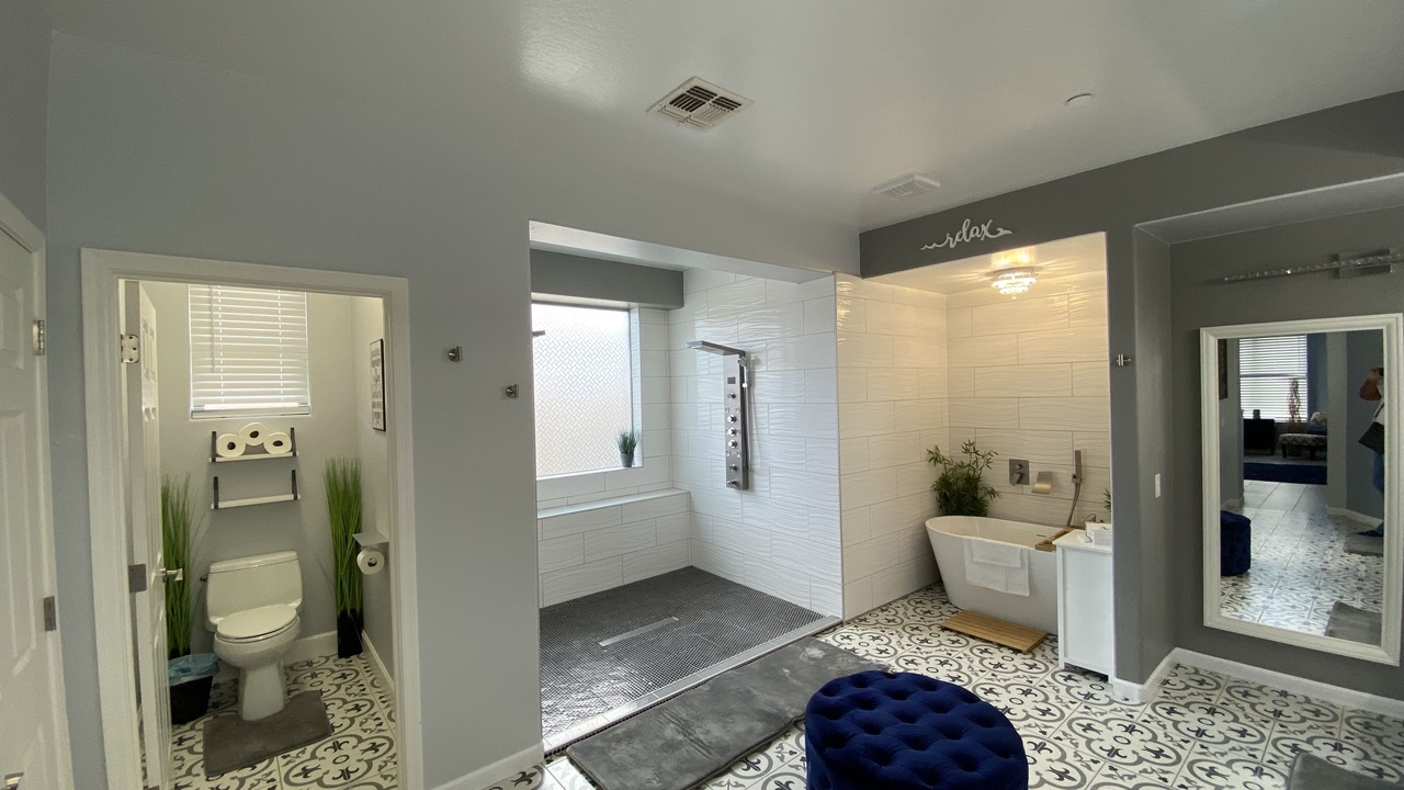 Photo of Bathroom in Palm Valley