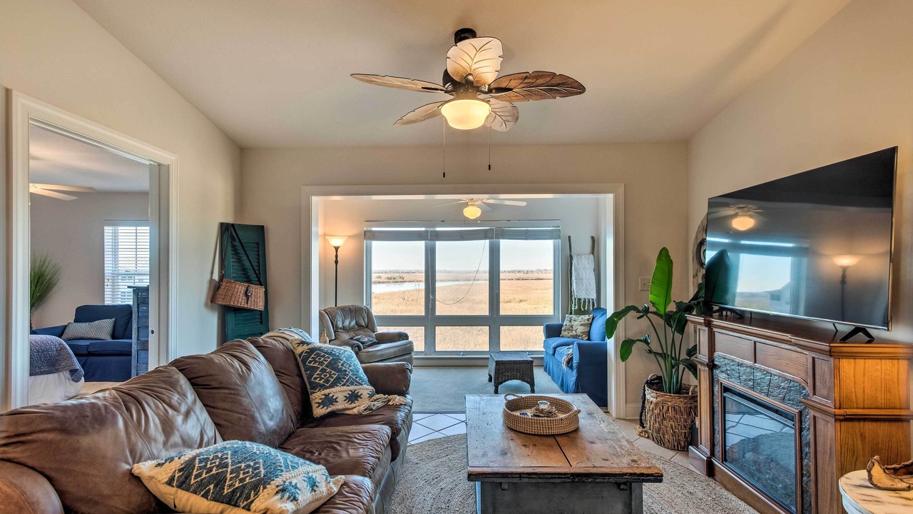 Photo of Livingroom in Darien