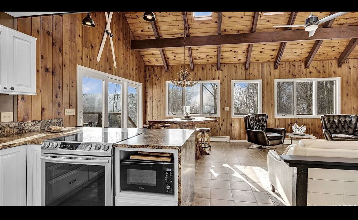 Photo of Kitchen in Ellicottville