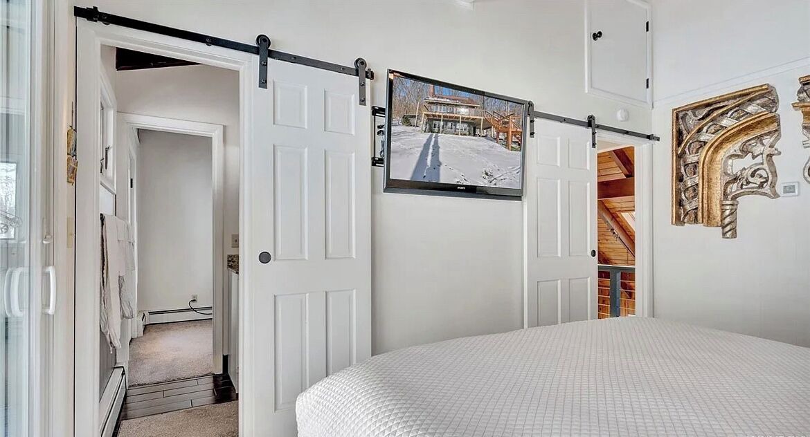 Photo of Bedroom in Ellicottville
