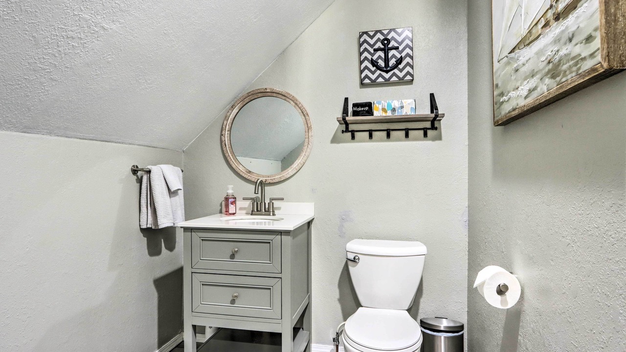 Photo of Bathroom in Linn Creek