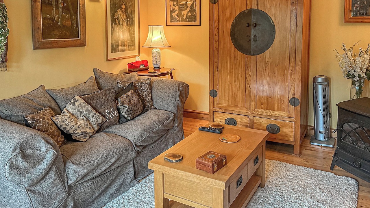 Photo of Bedroom in Ellastone