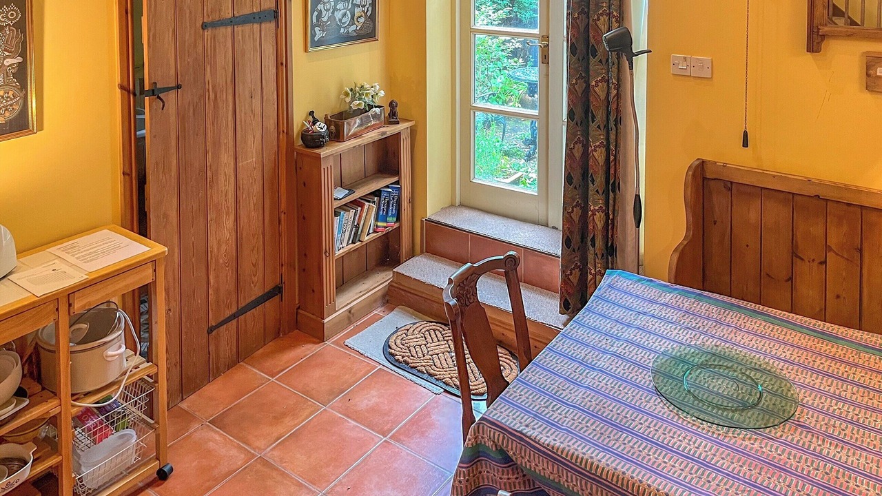 Photo of Others in Ellastone