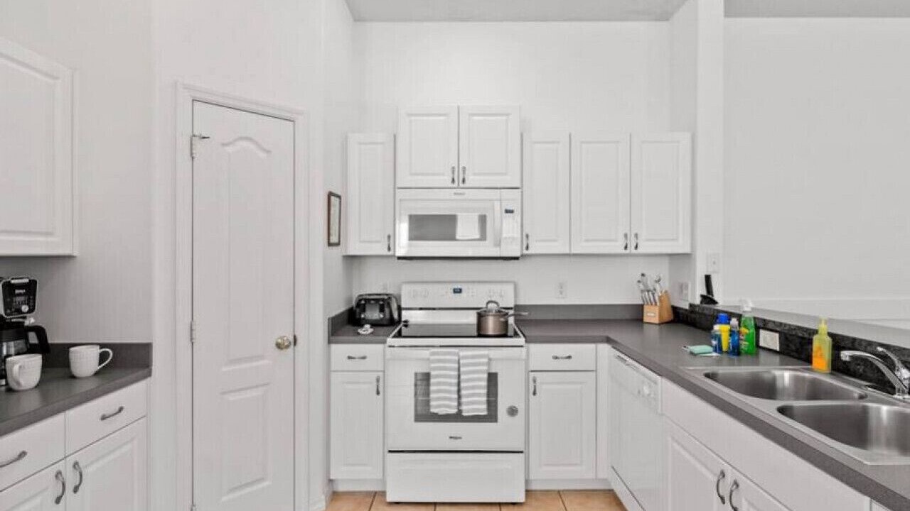 Photo of Kitchen in Tuscan Hills
