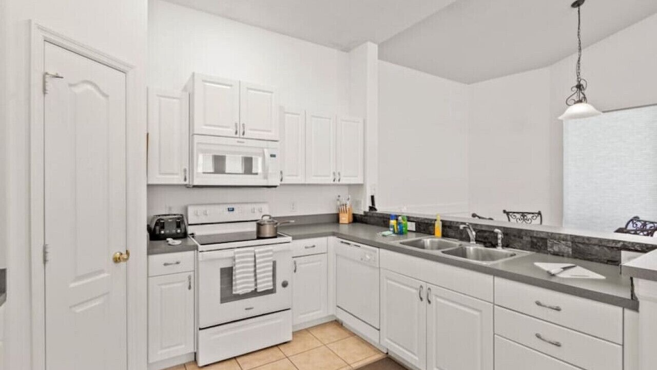 Photo of Kitchen in Tuscan Hills