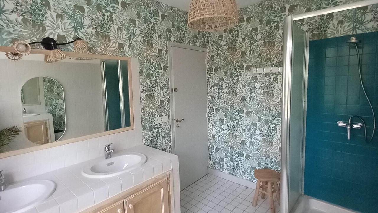 Photo of Bathroom in Boisset-et-Gaujac