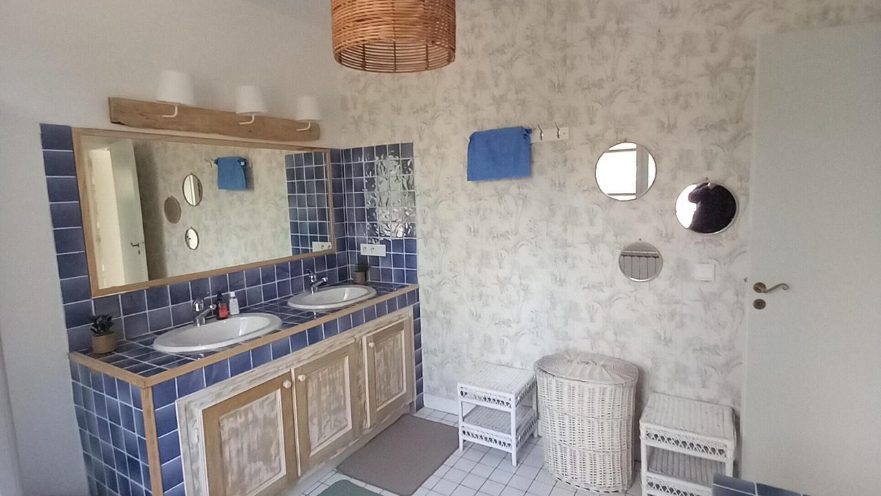 Photo of Bathroom in Boisset-et-Gaujac
