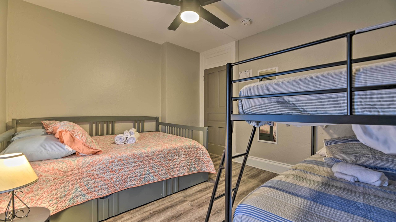 Photo of Bedroom in Niagara Falls
