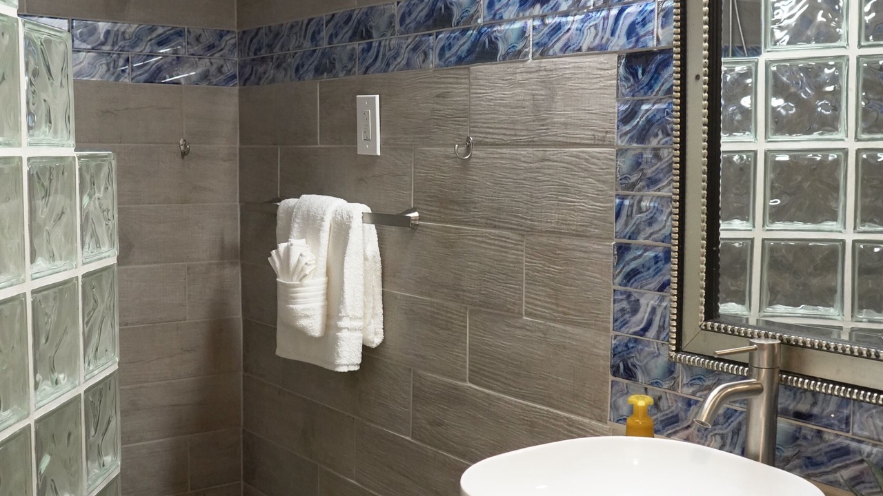 Photo of Bathroom in Webb City
