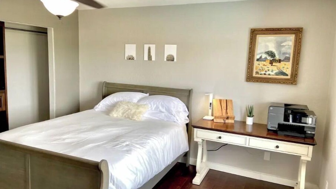 Photo of Bedroom in Bridlewood West