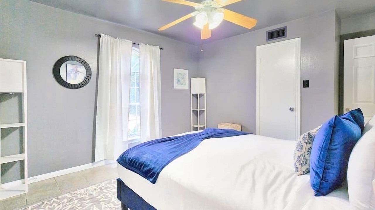 Photo of Bedroom in Greater Fondren Southwest