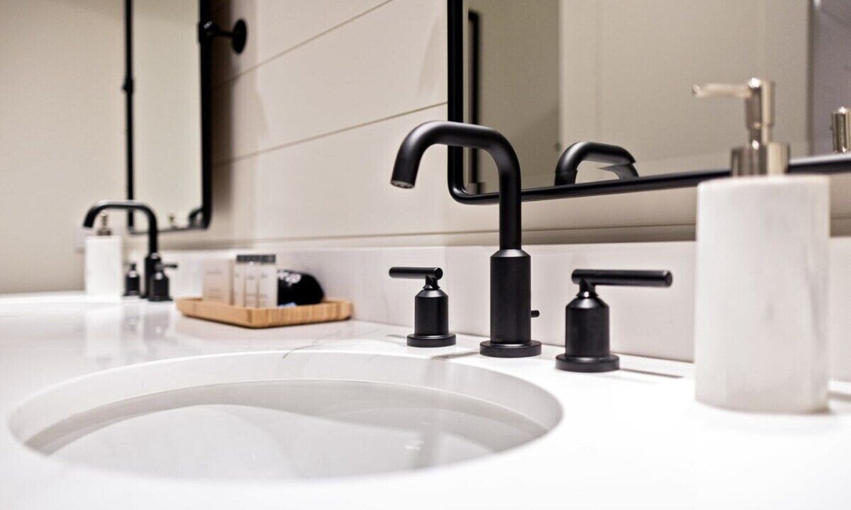 Photo of Others in West Dundee