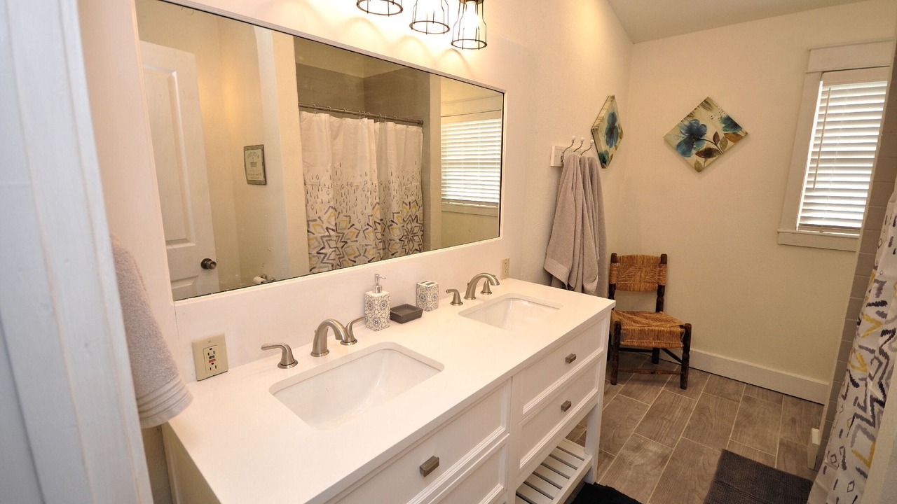 Photo of Bathroom in Ozark