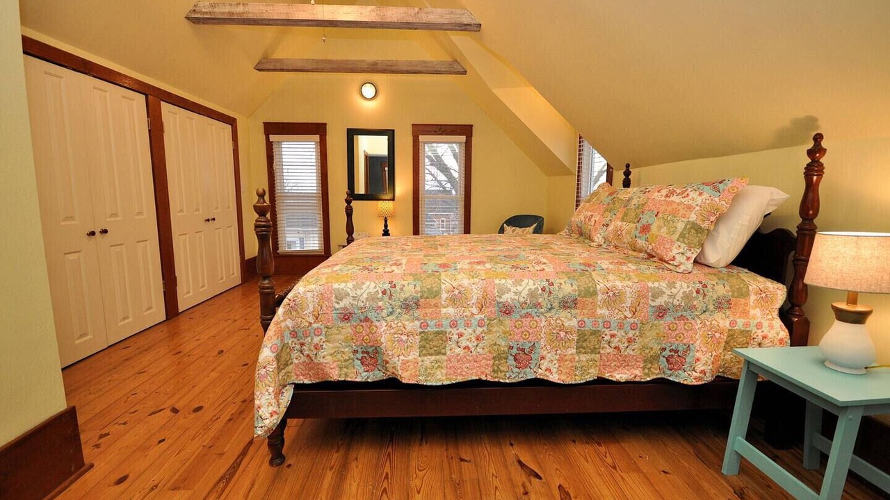 Photo of Bedroom in Ozark