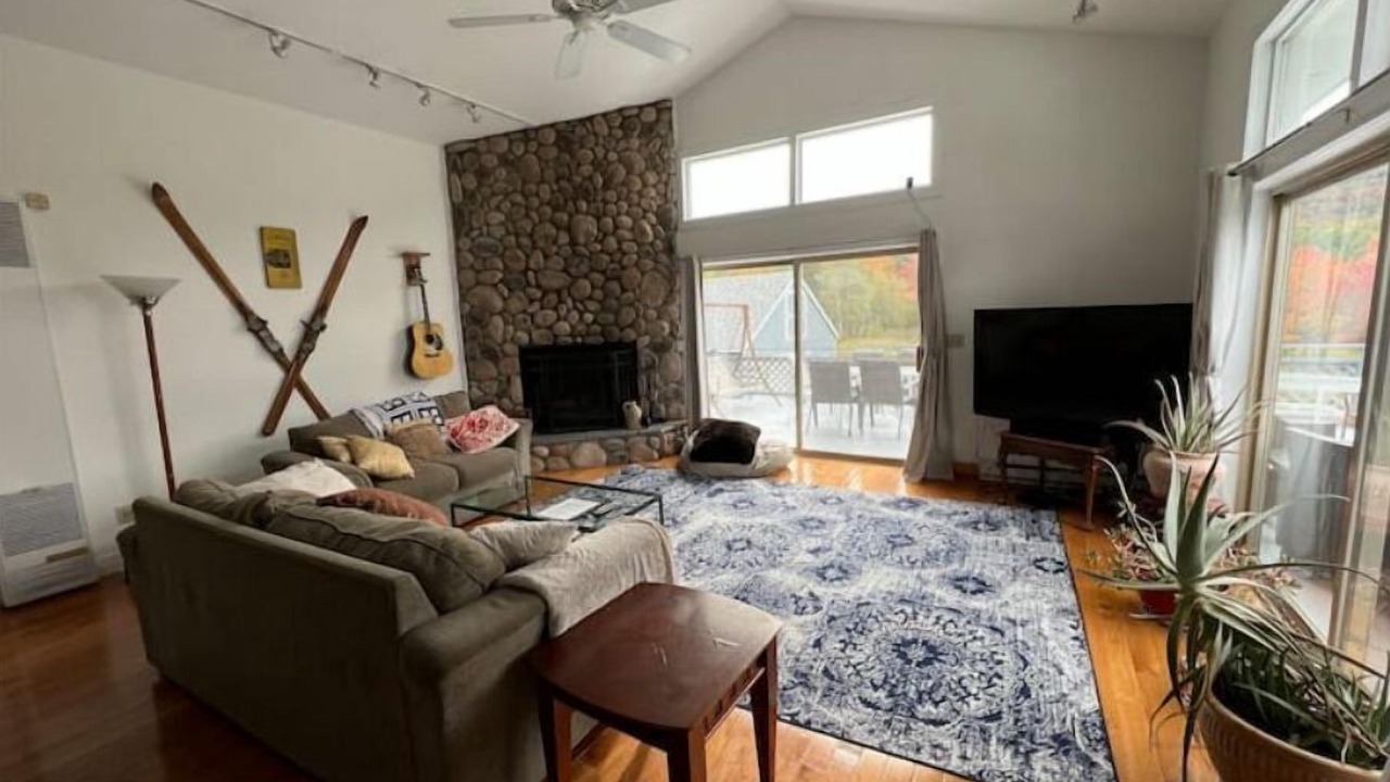 Photo of Livingroom in East Jewett