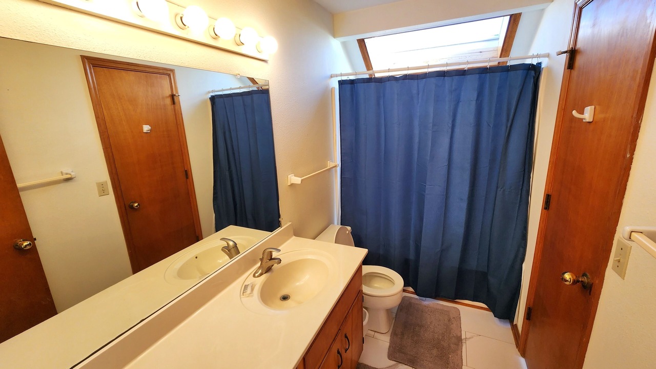 Photo of Bathroom in Plantation