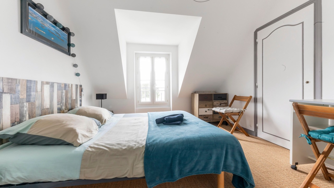 Photo of Bedroom in Larmor-Baden