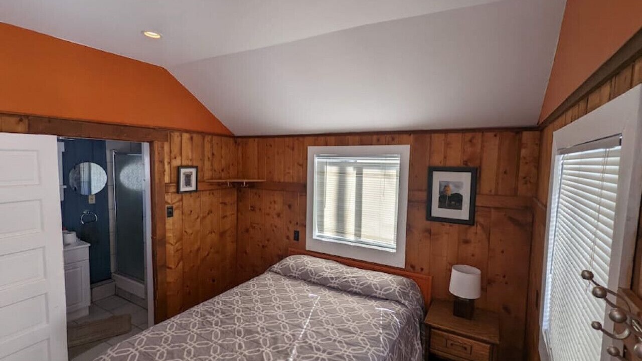 Photo of Bedroom in Twin Lakes