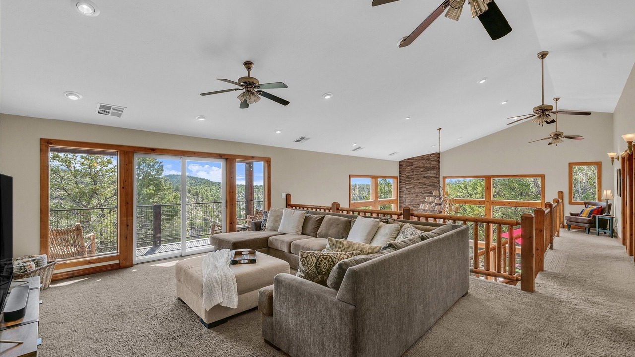 Photo of Livingroom in Zion National Park East Entrance