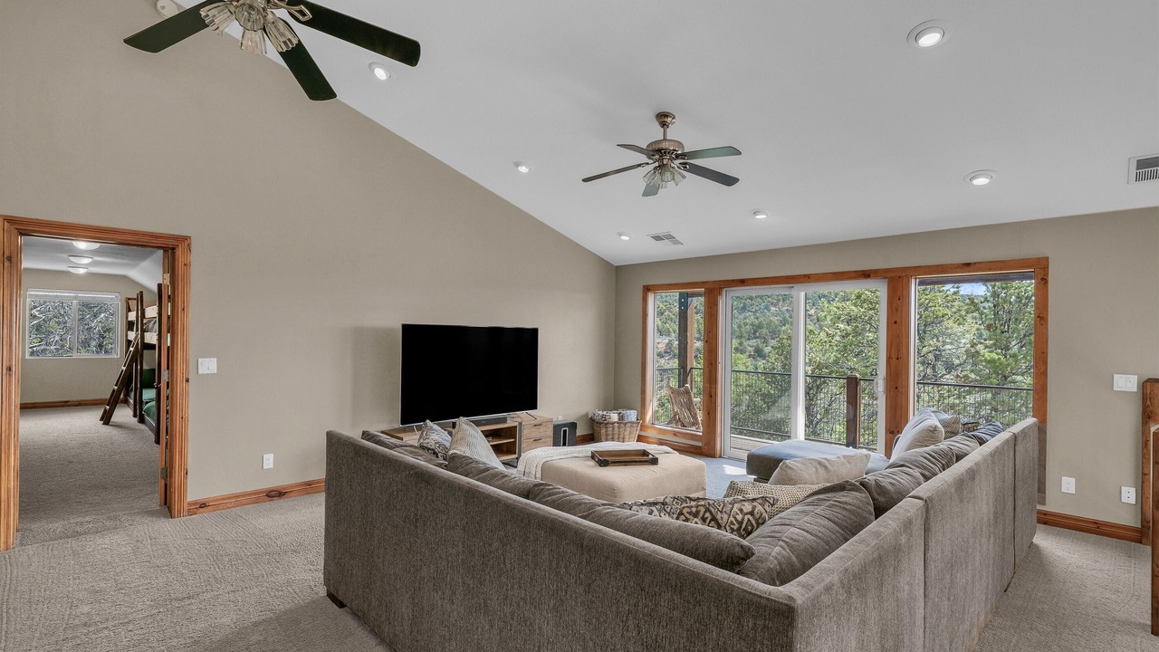 Photo of Livingroom in Zion National Park East Entrance