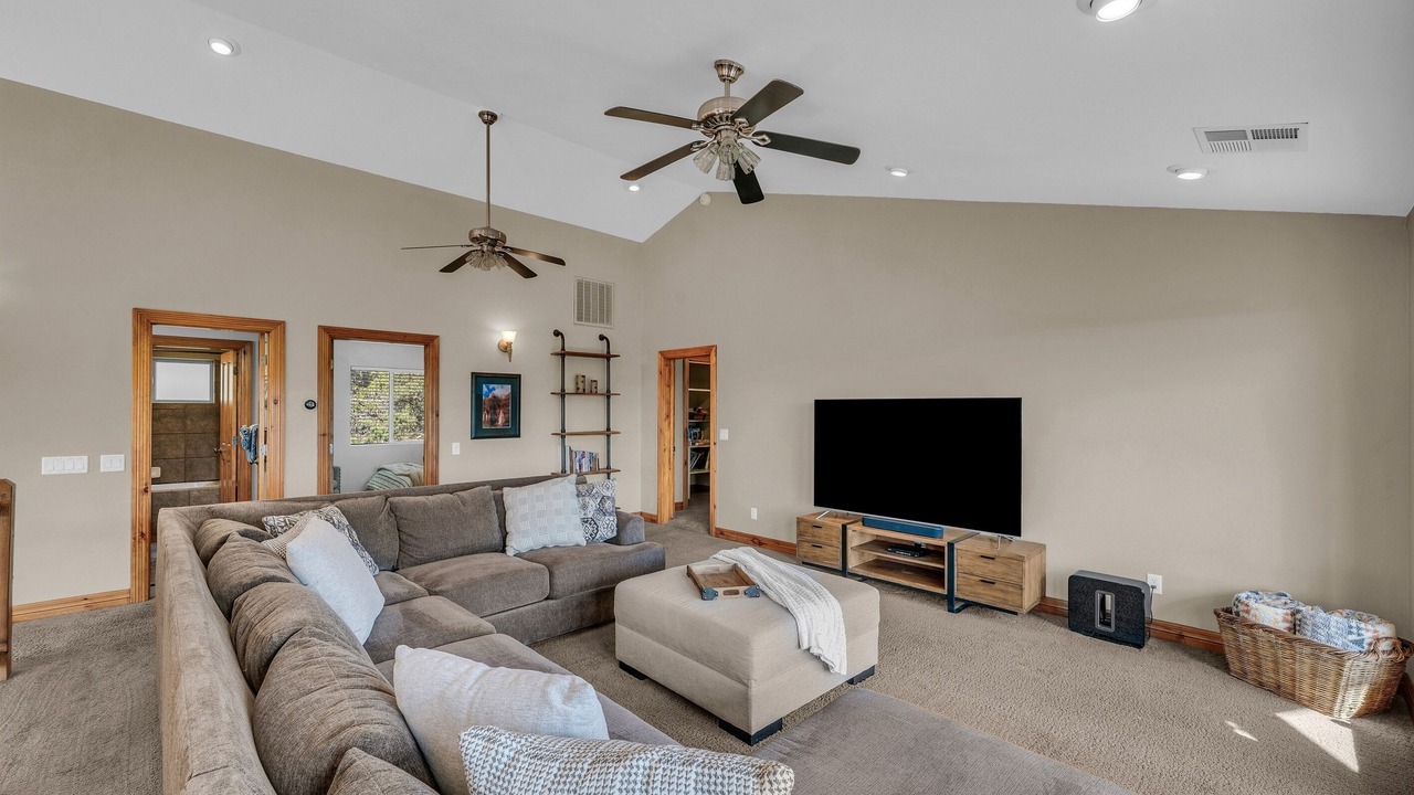 Photo of Livingroom in Zion National Park East Entrance