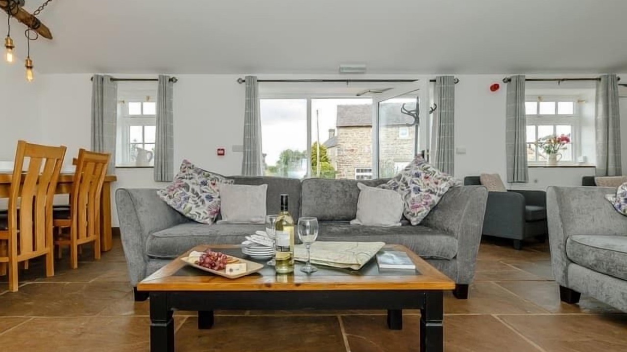 Photo of Livingroom in Longnor