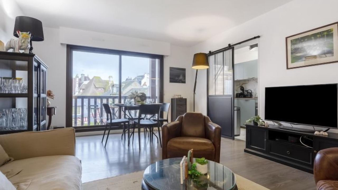 Photo of Livingroom in Deauville City Centre