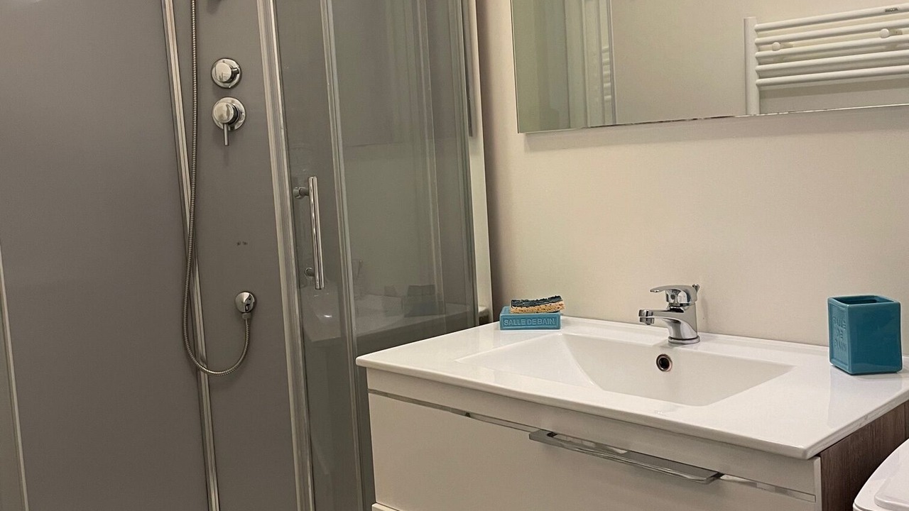 Photo of Bathroom in Saint-Valery-en-Caux