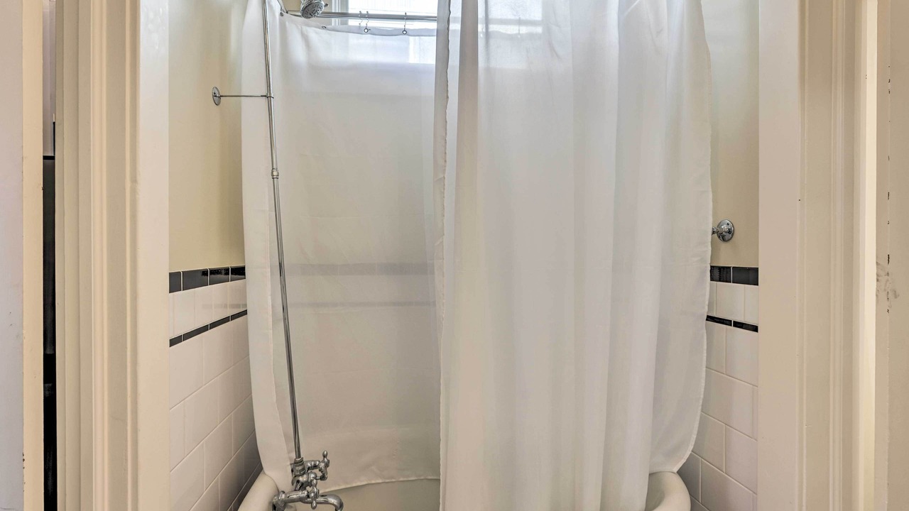 Photo of Bathroom in Crestline Heights