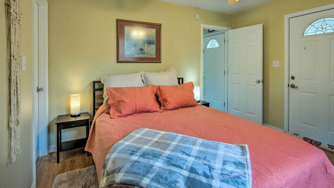 Photo of Bedroom in Gallatin