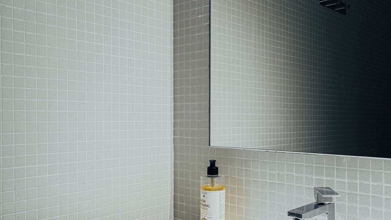 Photo of Bathroom in Old Lyon