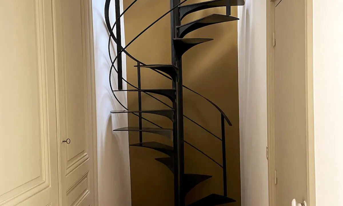 Photo of Others in Old Lyon